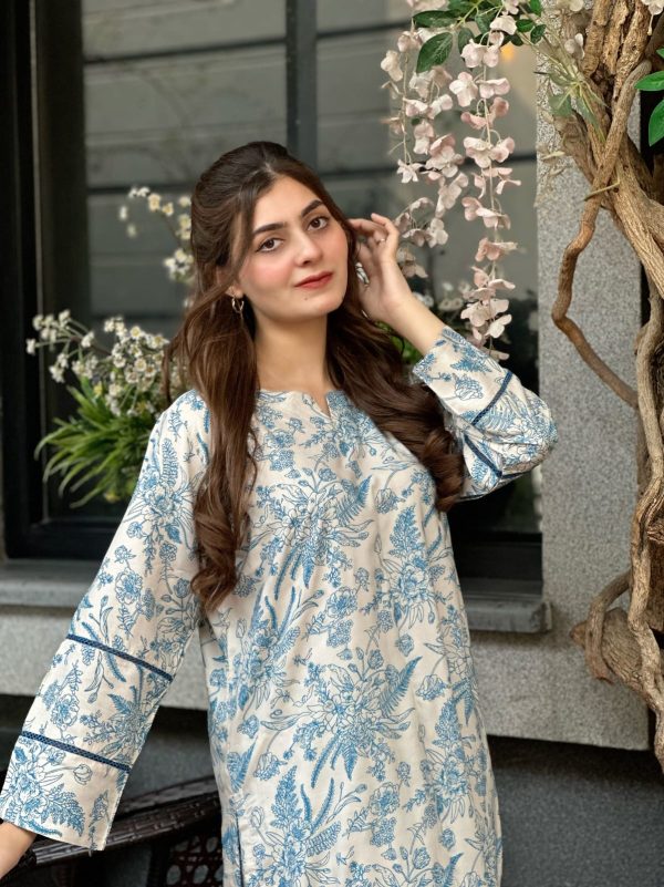 2pcs Stitched Suit Stone Winter Linen Suit Winter Collection Blue Flower Printed Suit