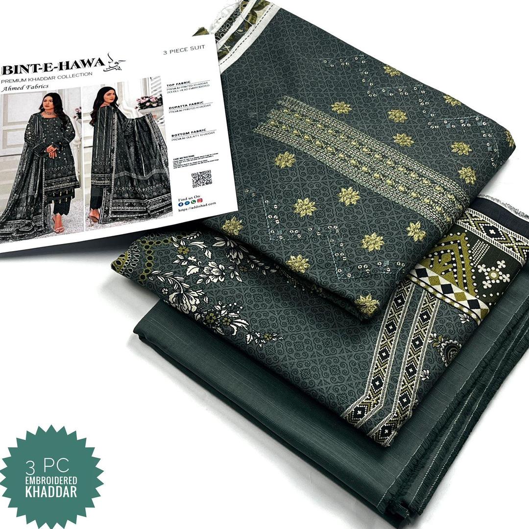 3 Pcs Women's Unstitched Khaddar Printed Suit (Grey).